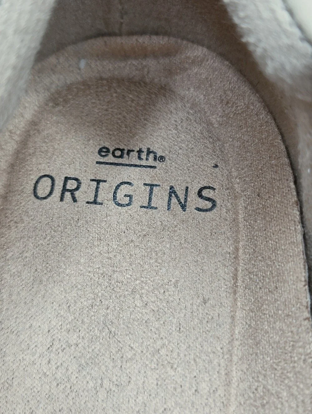 Earth Origins slip style